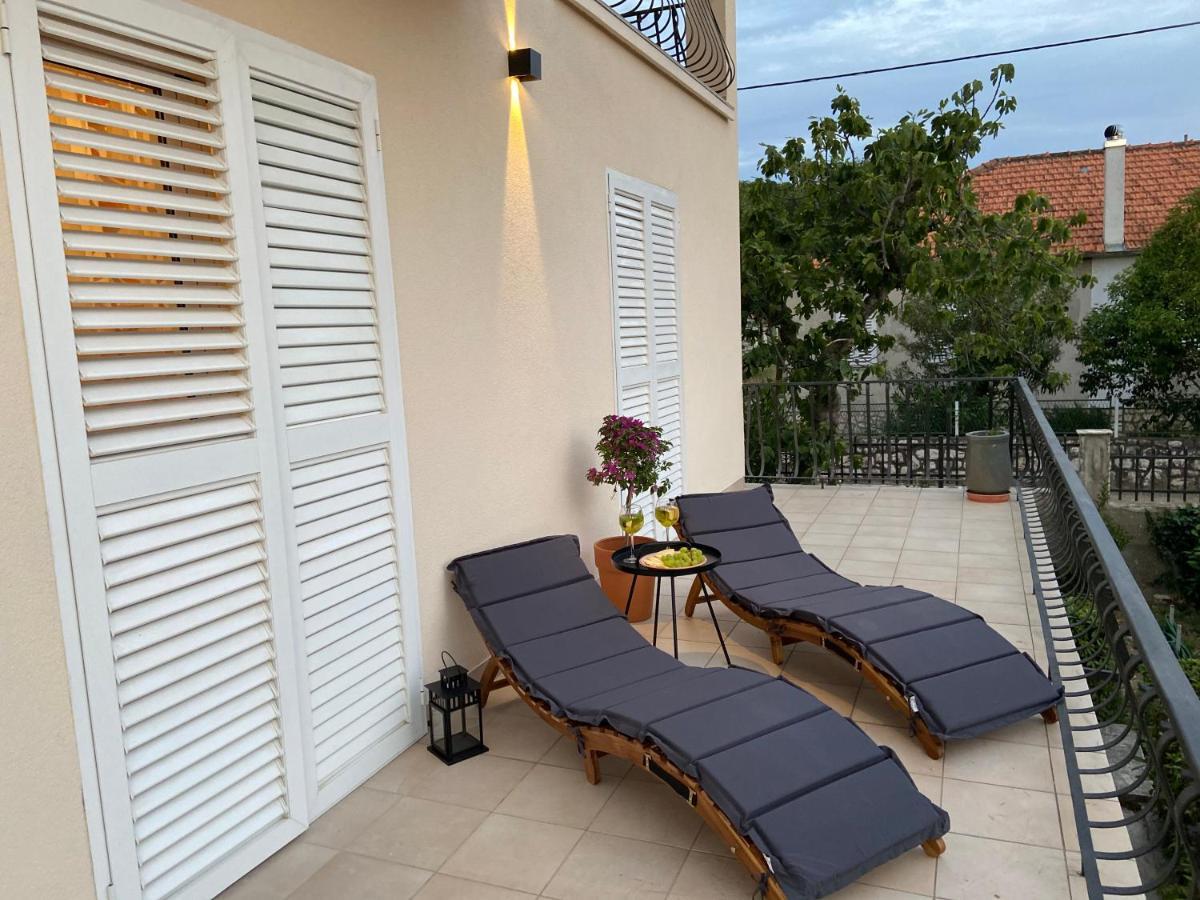 Apartman Noni Biograd na Moru Esterno foto