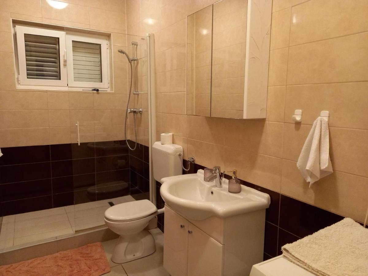 Apartman Noni Biograd na Moru Esterno foto